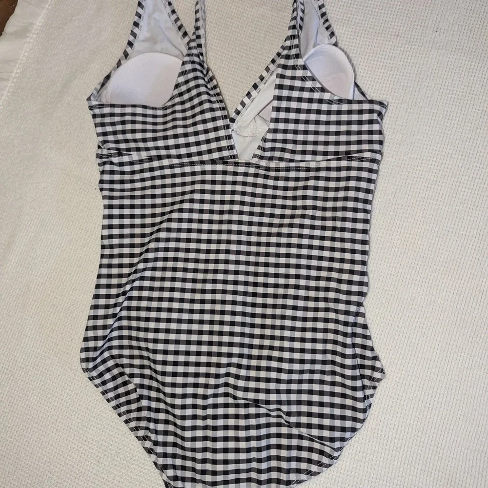 Merona Black and White‎ One Piece Swimsuit with Classic Design